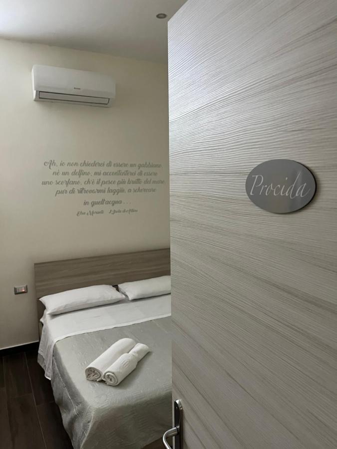 Bed and Breakfast BeB PISADOG Neapel Exterior foto
