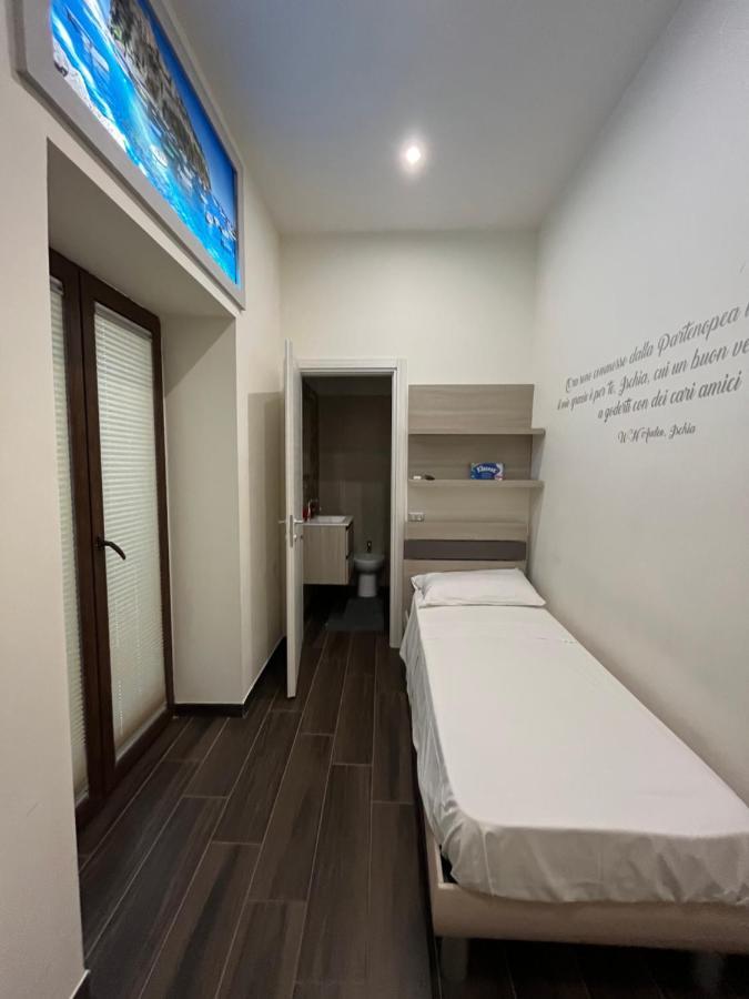 Bed and Breakfast BeB PISADOG Neapel Exterior foto
